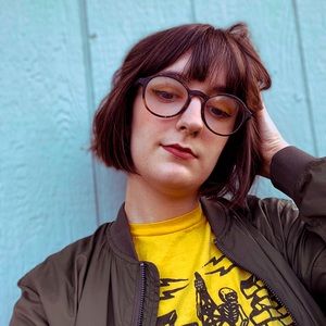 Meet your Posher, Lauren